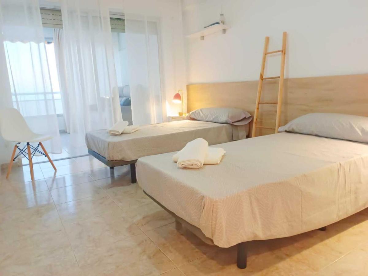 Appartamento Benidorm Carolina Beach & Pool Esterno foto
